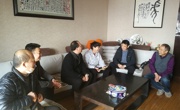 永利集团304am官方入口春节前慰问老党员和生活困难党员
